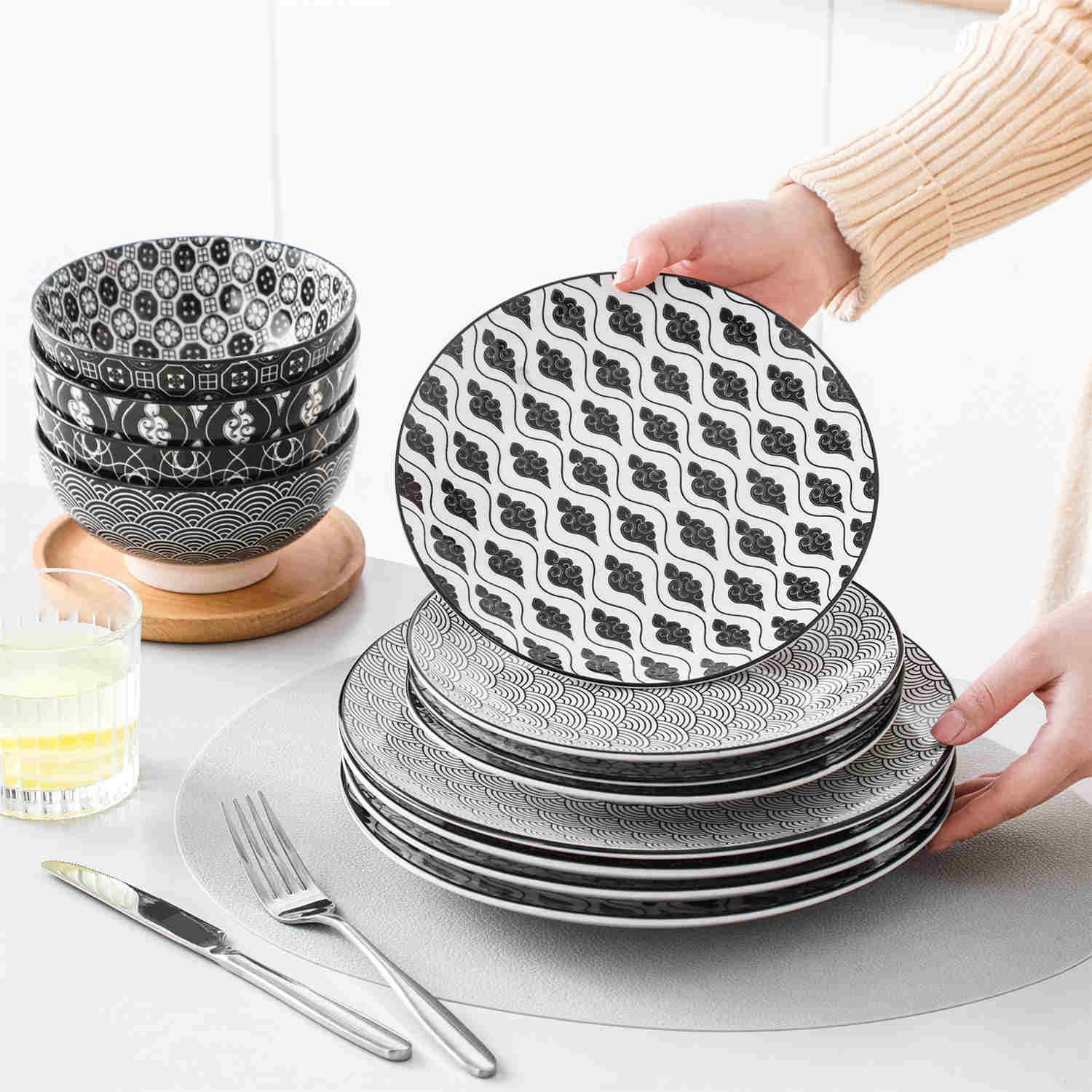 Asian Inspired Japanese Style Haruka 12 Piece Porcelain Dinnerware Set with Bowls-vancasso