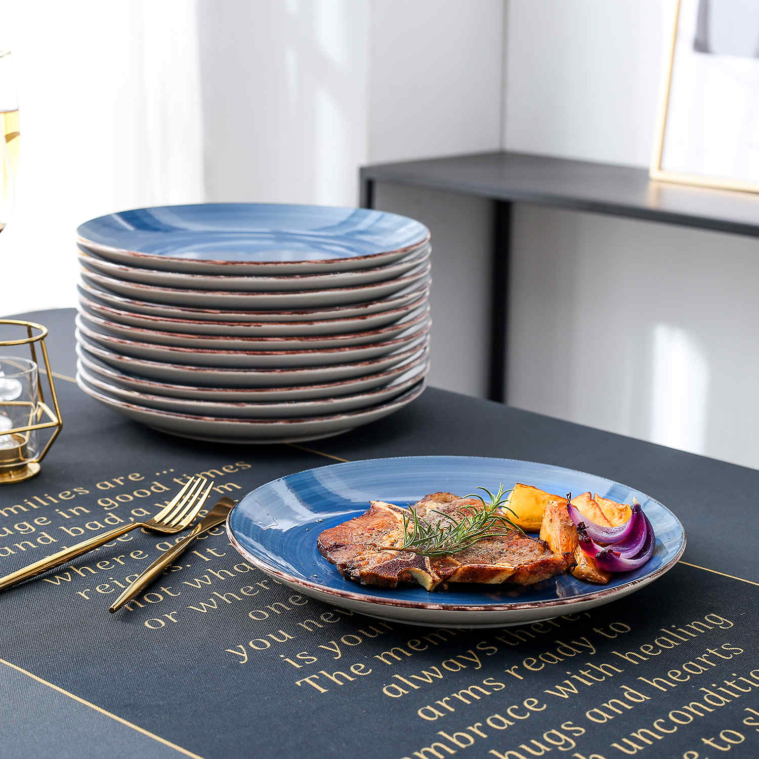 Blue Dinner Plates Set